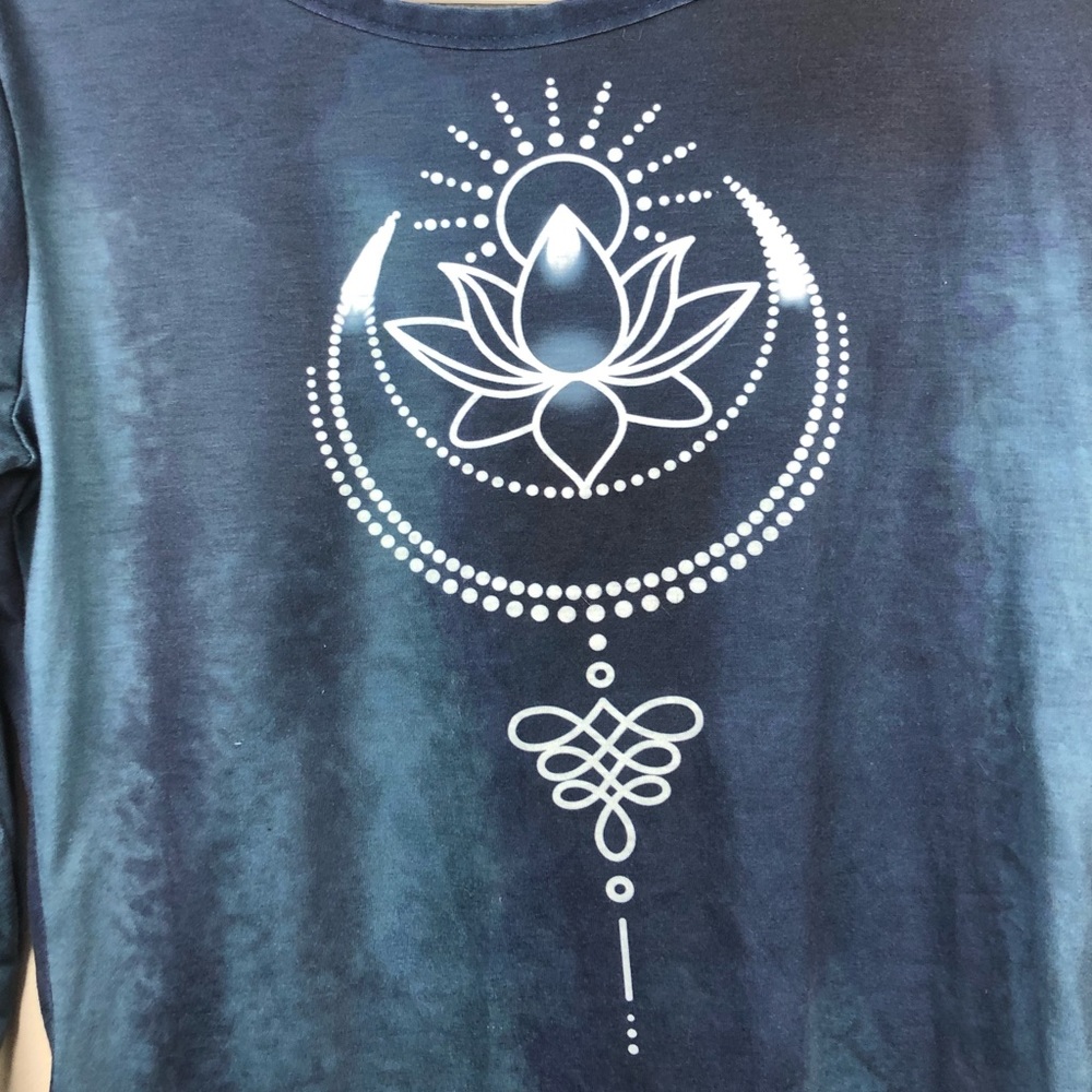 Cute Long Sleeve Top with Fun Design - Picture 2 of 4